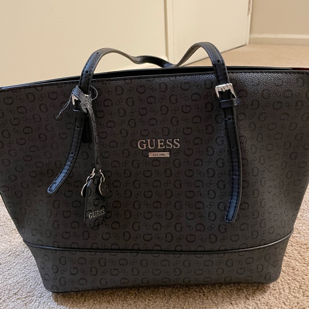 Guess purse